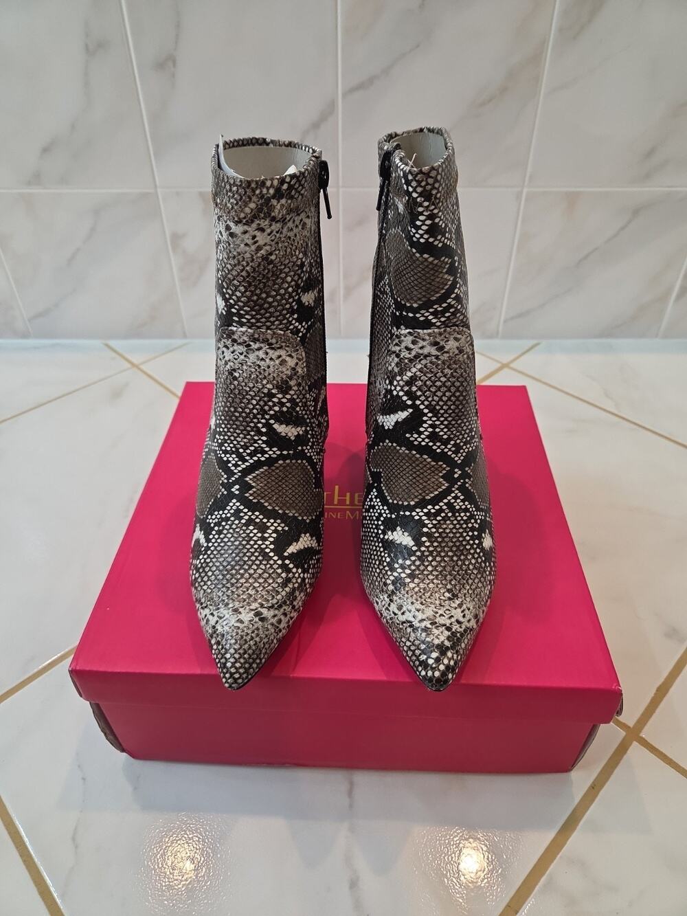 Catherine Malandrino Bolonie Grey Snake Leather Heel Bootie 8